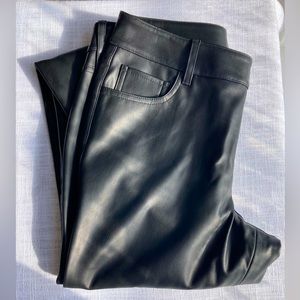 Ann Taylor Loft - Black faux Leather Pants - Women’s - Size 6 Petite